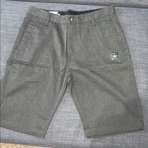 Size 30 Volcom shorts